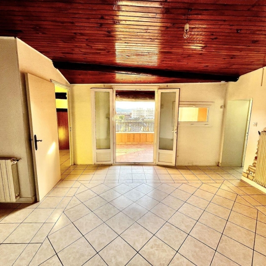  Annonces BAGNOLS : Appartement | BAGNOLS-SUR-CEZE (30200) | 82 m2 | 81 750 € 