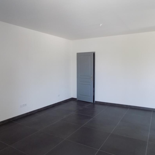  Annonces BAGNOLS : Appartement | BAGNOLS-SUR-CEZE (30200) | 39 m2 | 516 € 