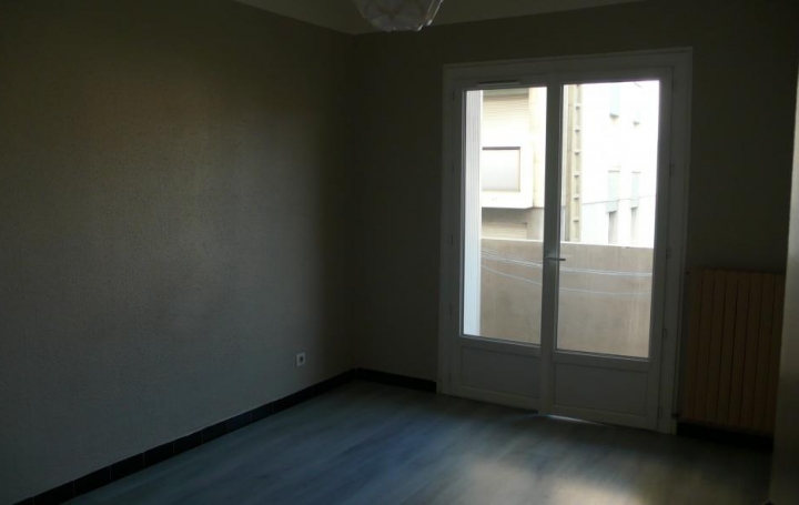 Annonces BAGNOLS : Appartement | NIMES (30900) | 68 m2 | 99 000 € 