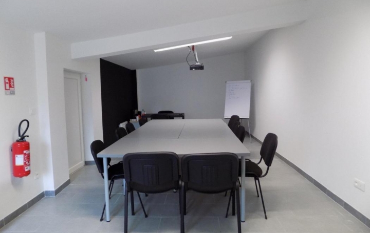 Annonces BAGNOLS : Office | BAGNOLS-SUR-CEZE (30200) | 30 m2 | 0 € 