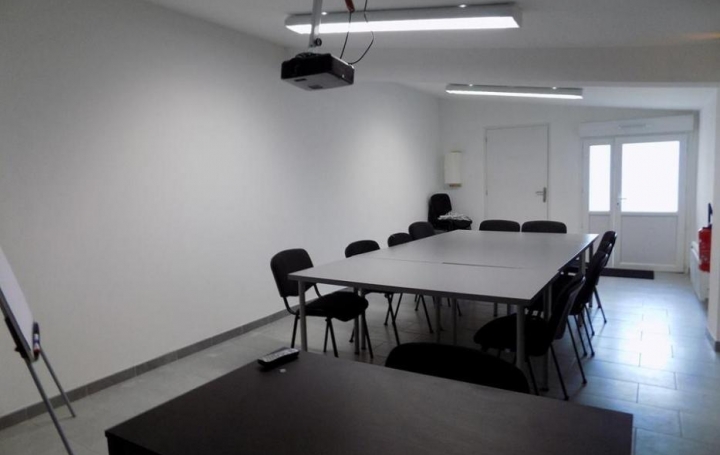 Annonces BAGNOLS : Office | BAGNOLS-SUR-CEZE (30200) | 30 m2 | 0 € 
